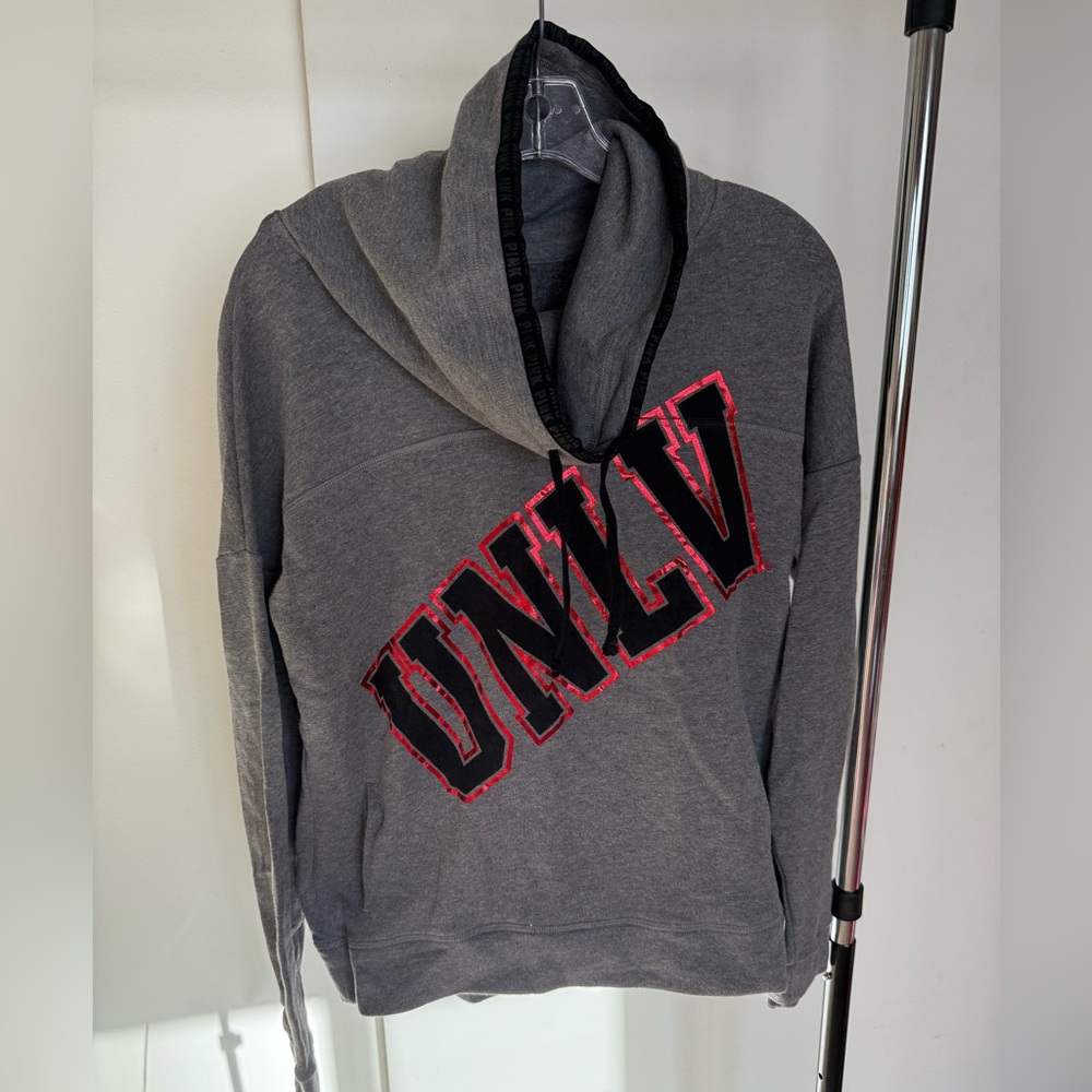 Victoria Secret PINK Gray UNLV Rebels Collegiate Collection Sweatshirt Small